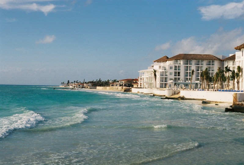 Playa Del Carmen in Mexico is one of the best places to retire in the world ... photo by CC user Brad Nelson on wikimedia